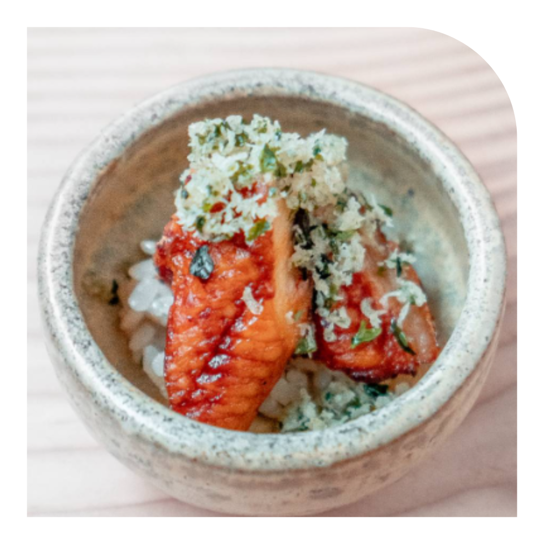 Photo of a bowl of Japanese sushi