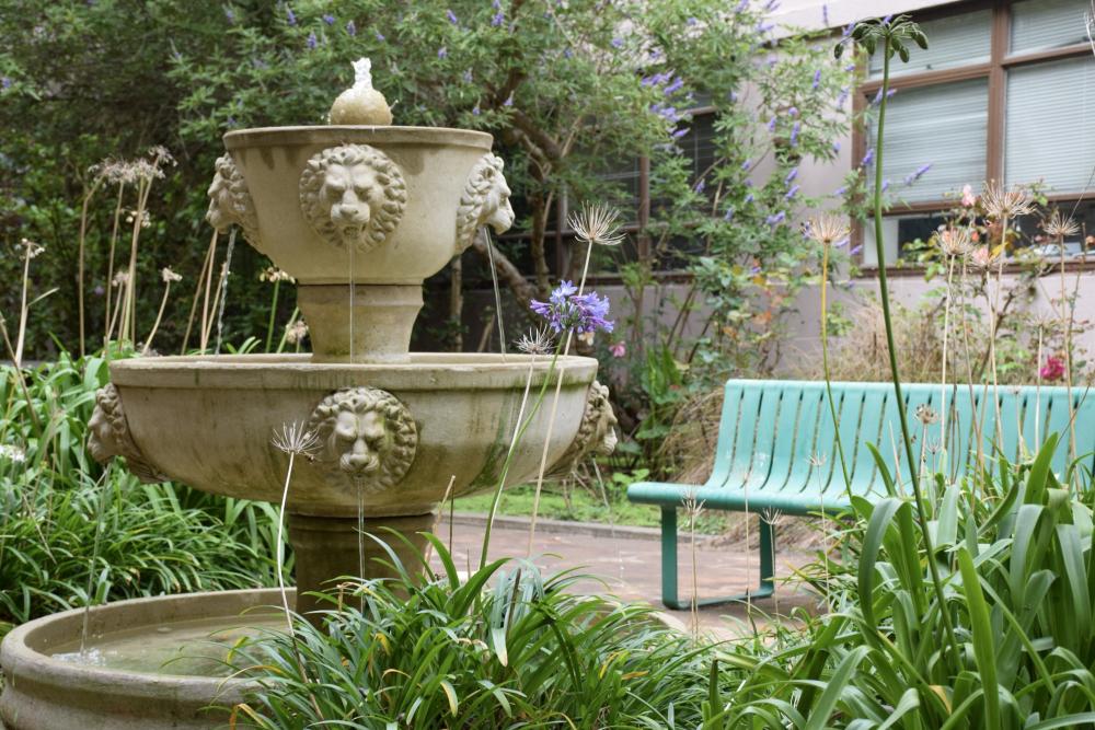 Fountain in outdoor courtyard